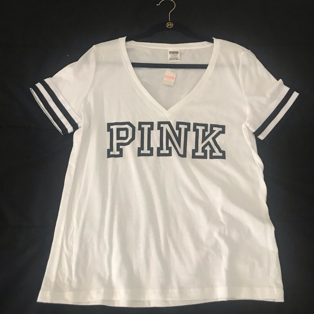 VICTORIA’S SECRET PINK tee NWT
